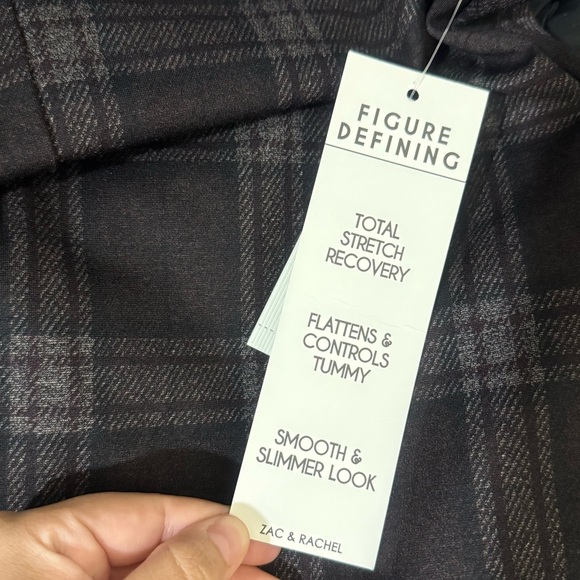 Zac & Rachel Plaid Pants Slimmer Look Tummy Control - Picture 4 of 5